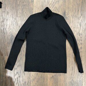 Pashmina Black Ribbed turteneck sweater size small